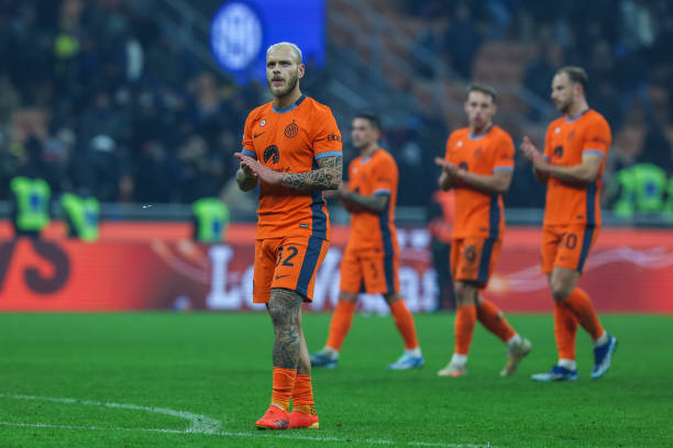 例极大地激 例极大地激